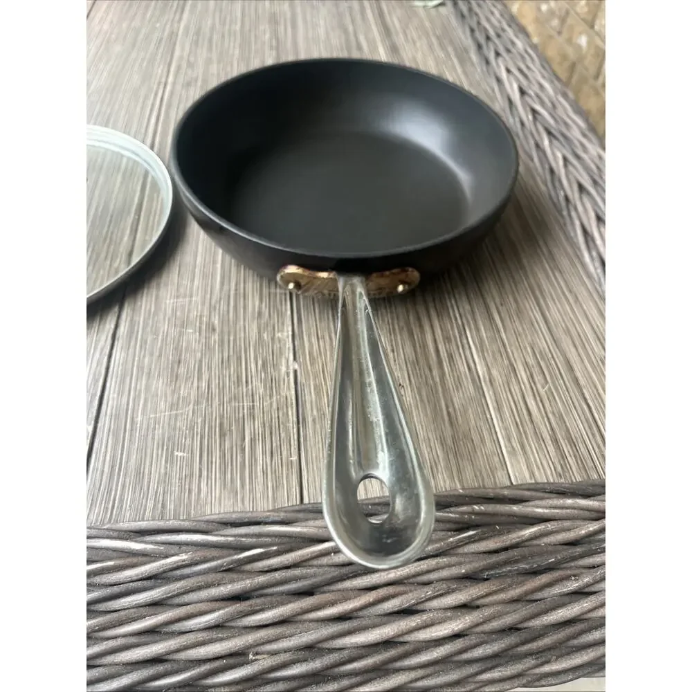 All-Clad HA1 Hard Anodized Nonstick 8 Inch Fry Pan Skillet Black. Lid Too